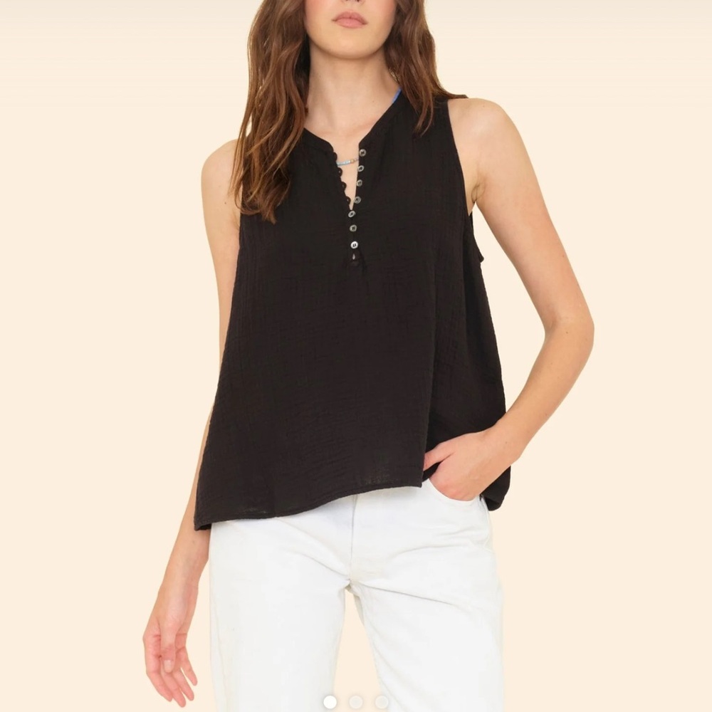Xírena Tish Black Sleeveless Top, M